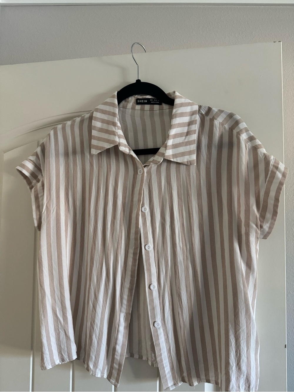 SHEIN Beige & White Vertical Stripe Short Sleeve Button-Down Shirt